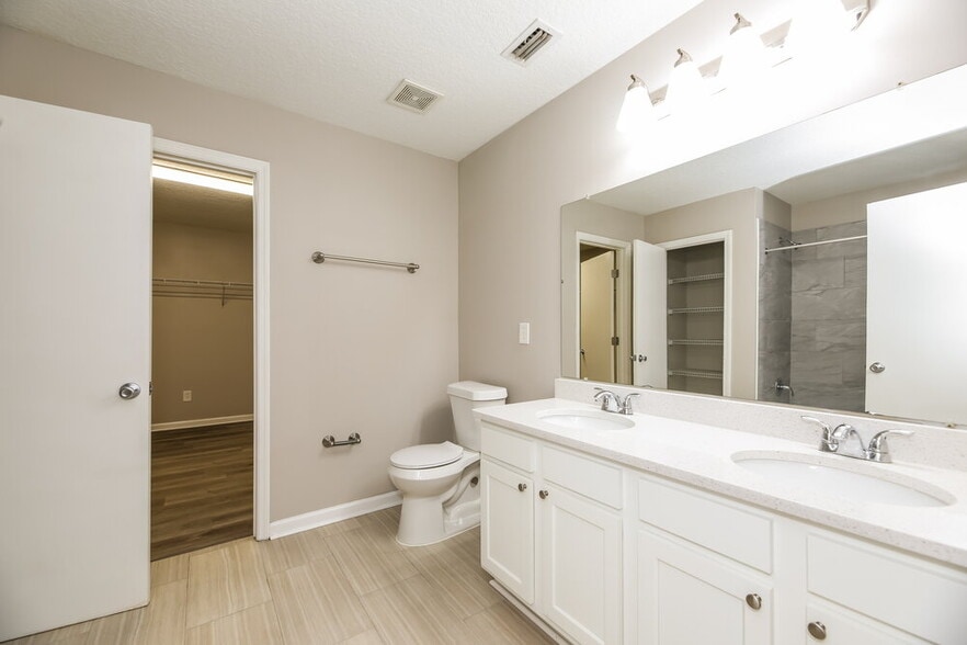 Building Photo - 12290 Lawson Creek Dr
