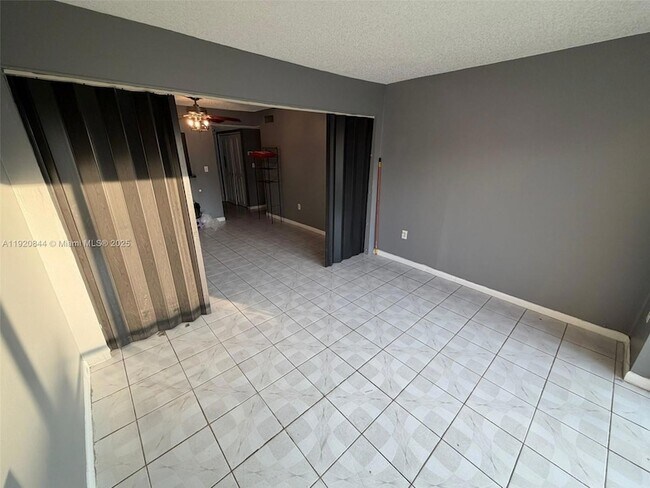 Building Photo - 3710 NW 21st St