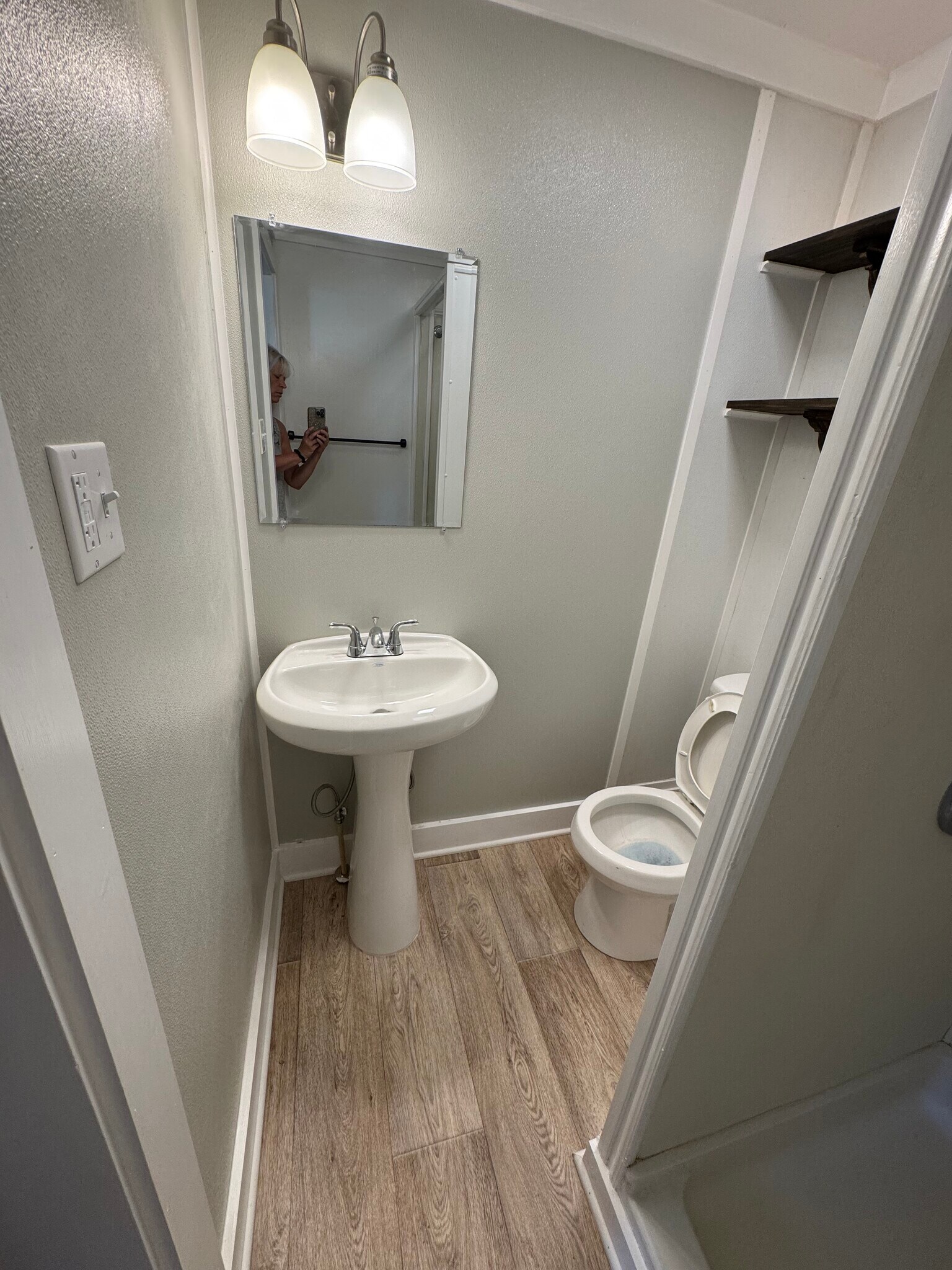 Building Photo - 10 Maryland Ave