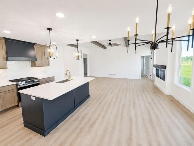 Building Photo - 5309 Makana Ln