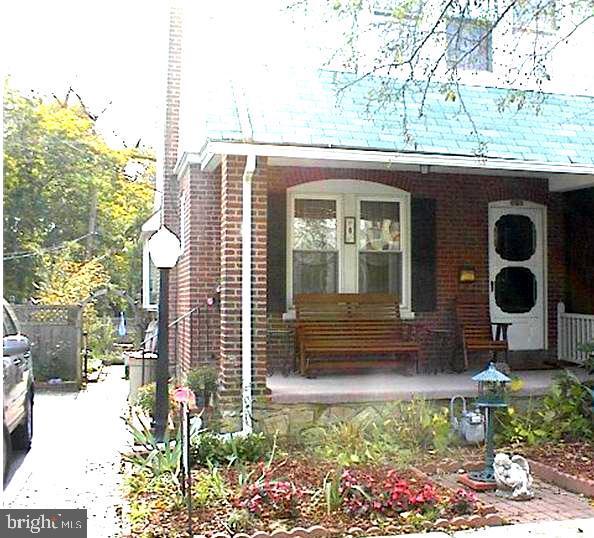 Primary Photo - 8 E Jefferson St