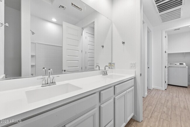 Building Photo - 4330 N 94th Ave