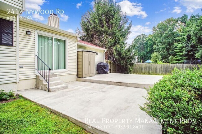 Building Photo - 2412 Ivywood Rd