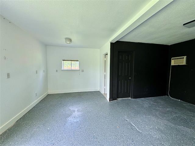 Building Photo - 5777 Co Rd 927