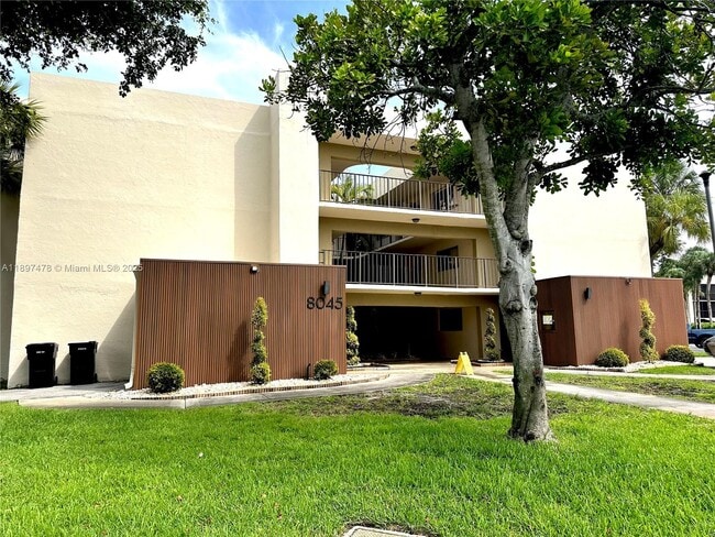Building Photo - 8045 SW 107th Ave