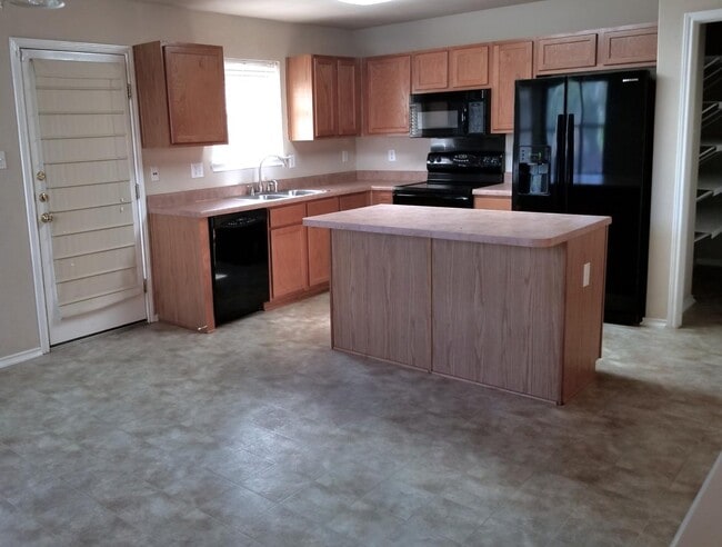 Building Photo - 306 Bright Chase