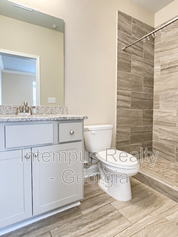 Building Photo - 1260 Stone Castle Cir