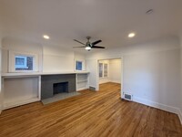 Building Photo - 2920 Virginia Park St