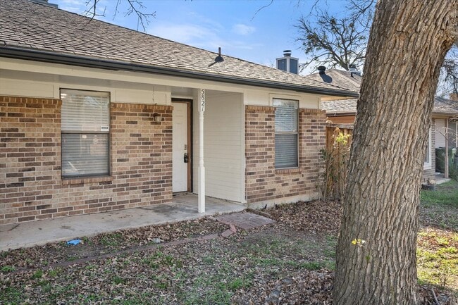 Building Photo - Affordable South Arlington
