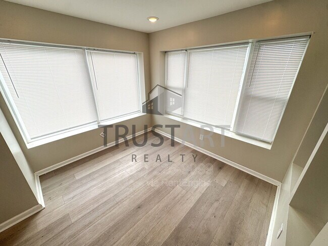 Building Photo - 5448 Springfield Ave