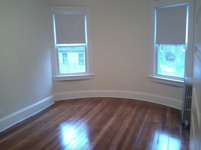 Primary Photo - 1563 Beacon St