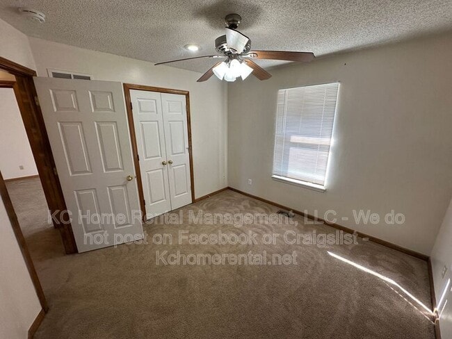 Building Photo - 766 Spring Cir