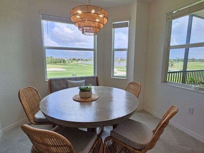 Building Photo - Annual UNFURNISHED or FURNISHED for your convenience: 2 Bedroom 2 Bathroom 2nd Floor Elevator acc...
