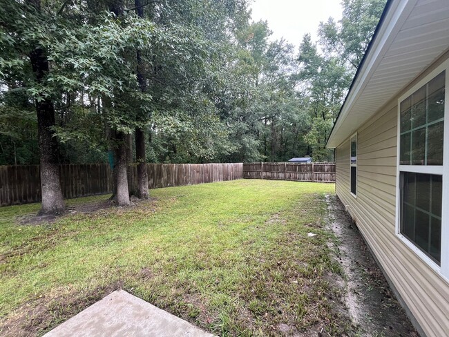 Building Photo - Three bedroom, two bathroom house in Pembroke