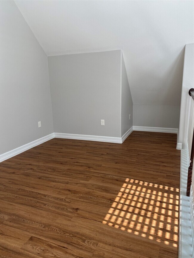 Building Photo - 8246 Lanham Ln
