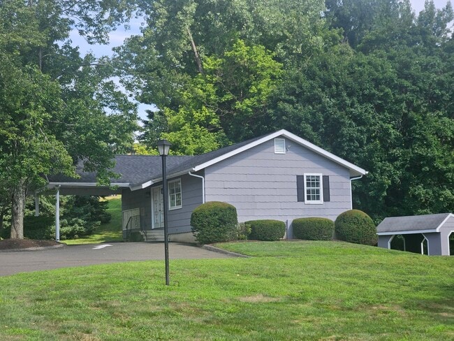 Building Photo - 54 Deer Run