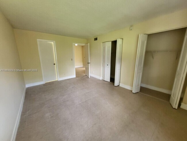 Building Photo - 10765 Cleary Blvd