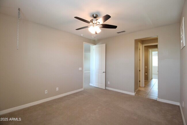 Building Photo - 10463 E Sanger Ave
