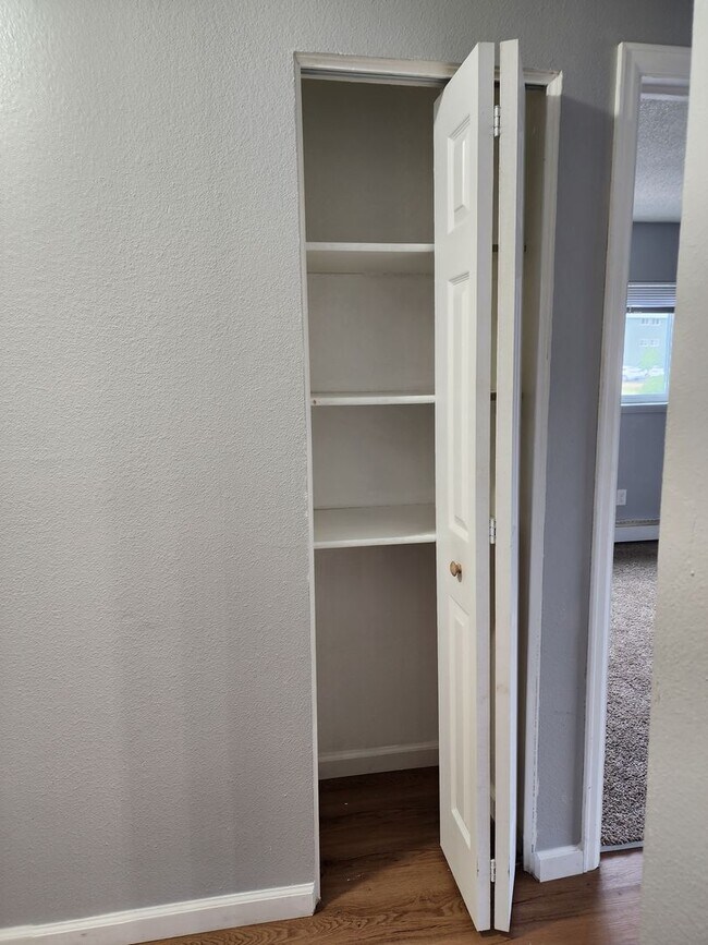 Building Photo - Myers Court