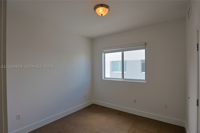Building Photo - 7520 SW 59th St