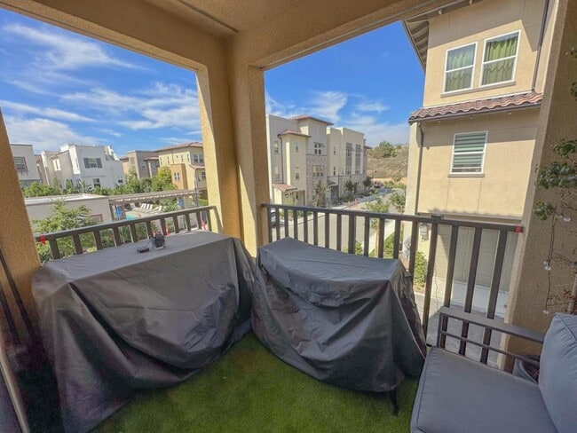 Building Photo - 49 Sanctuary Ln