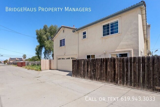 Building Photo - 832 Georgia St