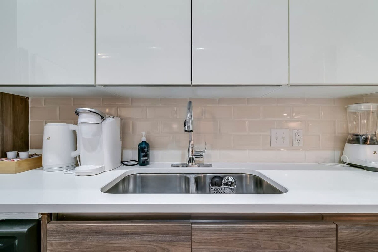 Building Photo - 500 S Ervay St