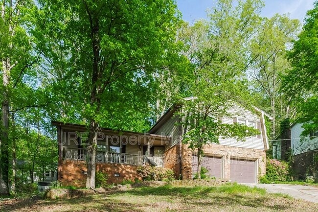 Building Photo - 11313 Mountain Crest Dr SE