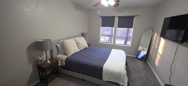 Building Photo - 150 La Vista Ln