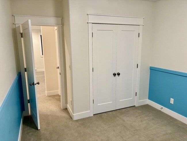 Building Photo - 4392 Booner St