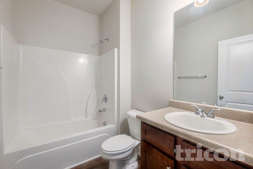 Building Photo - 4035 Evelyn View Ct