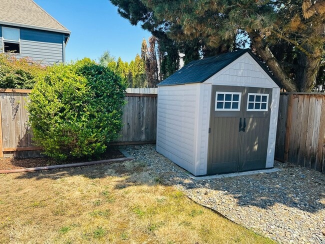 Building Photo - Charming Cascade Park One Level Home