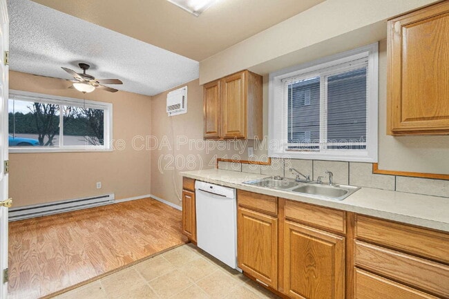 Building Photo - 205 E Boise Ave