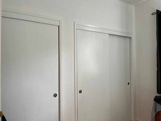 Building Photo - 117 Bayside Ct