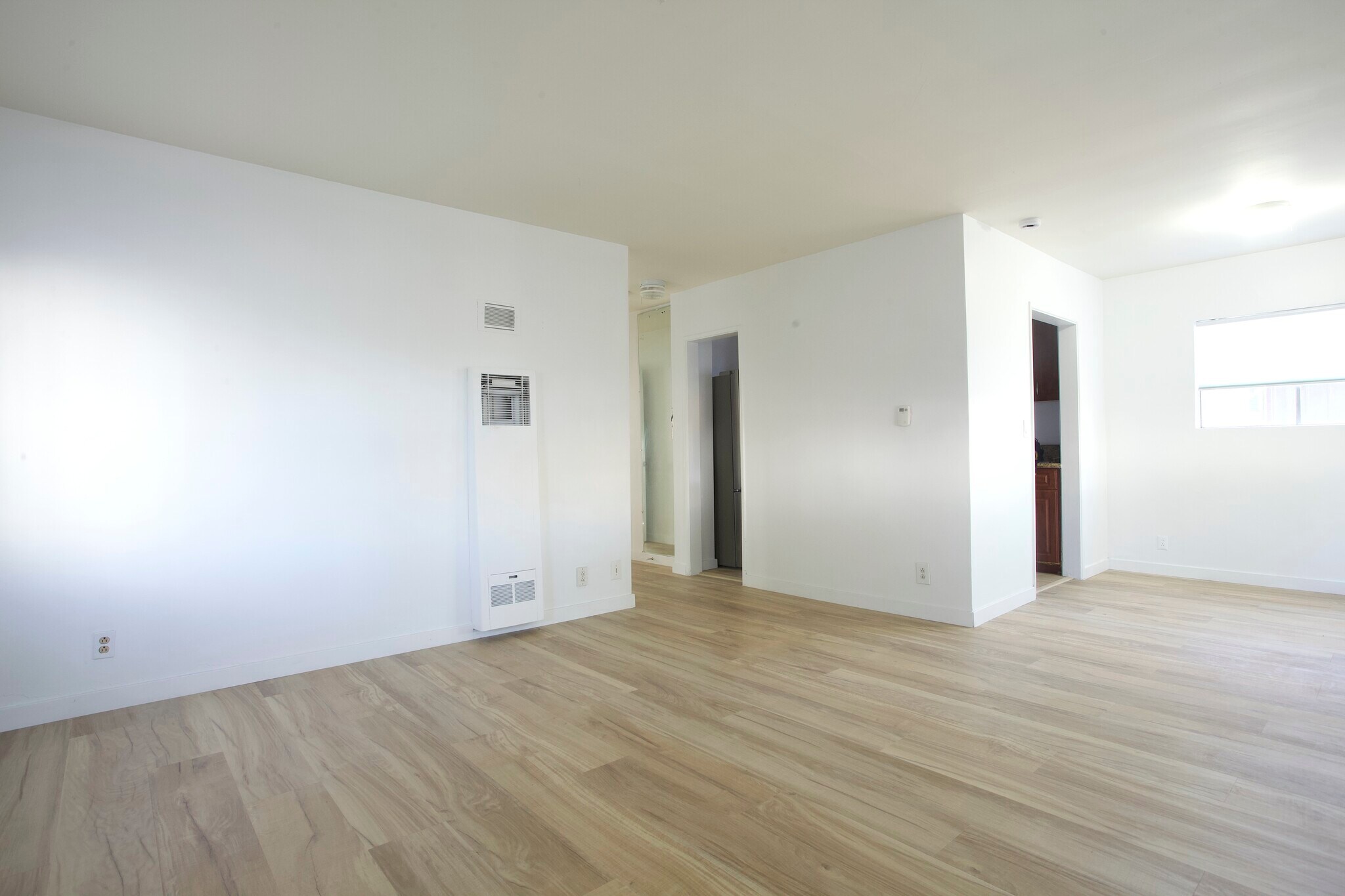 Building Photo - 1199 N Normandie Ave