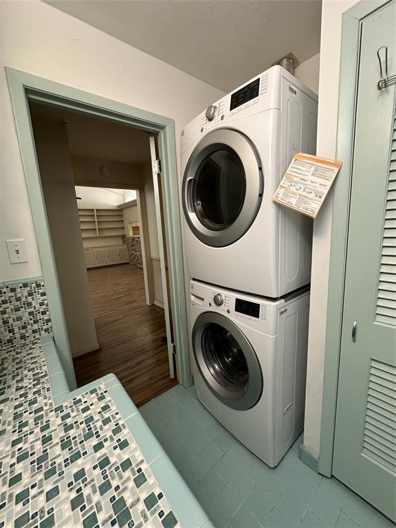 Building Photo - 709 W 34th St