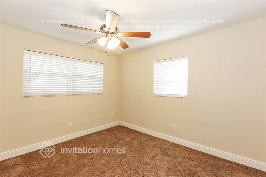 Building Photo - 10320 NW 18th Pl