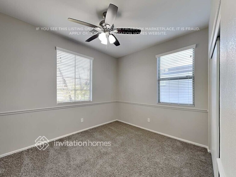 Building Photo - 3689 E Sundance Ave