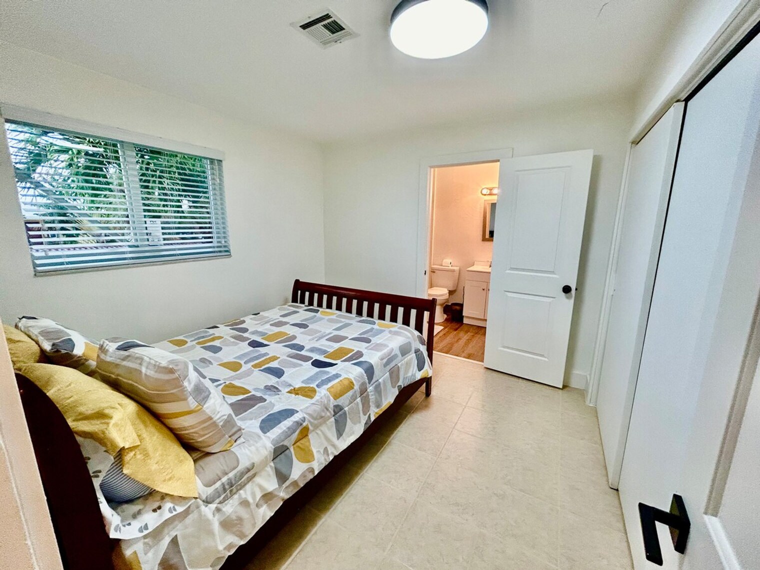 Building Photo - 401 SE 23rd Ave