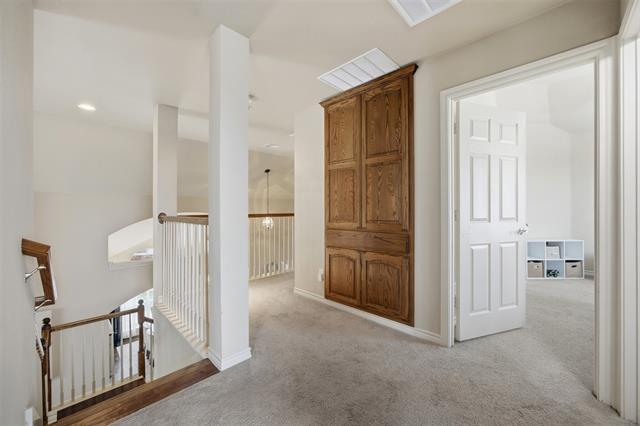 Building Photo - 607 Hilltop Dr