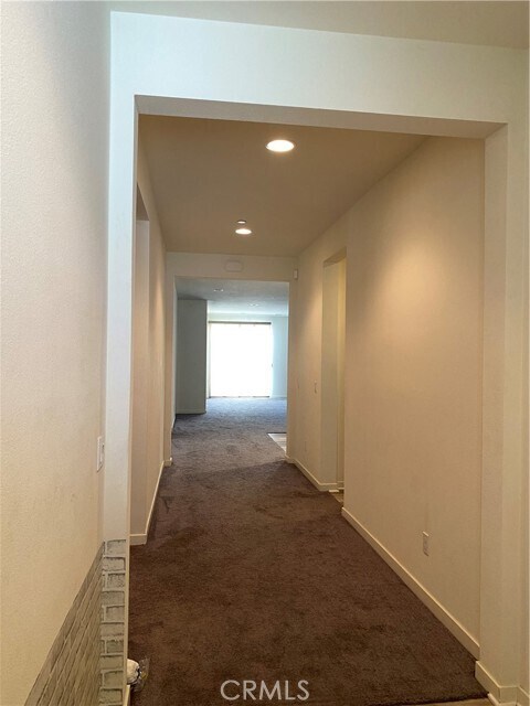 Building Photo - 4232 W Ivesbrook St