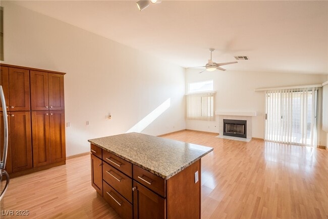 Building Photo - 682 Ladywood Ln