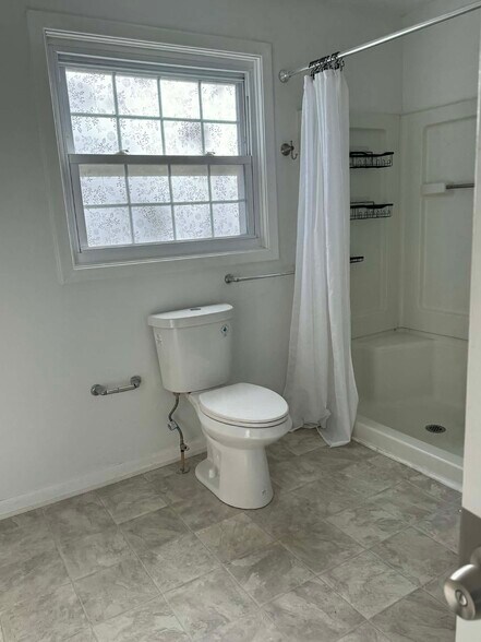 Building Photo - 4204 Tremont St