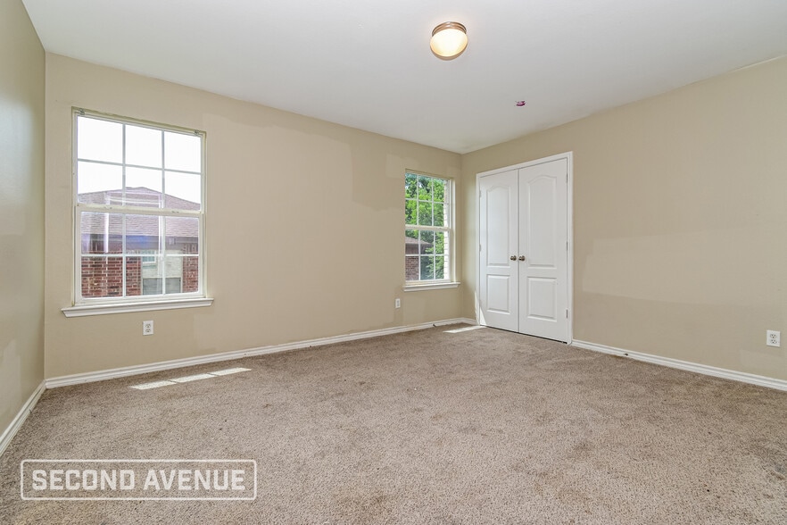 Building Photo - 3013 Timber Ridge Ln