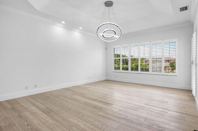 Building Photo - 17662 Circle Pond Ct