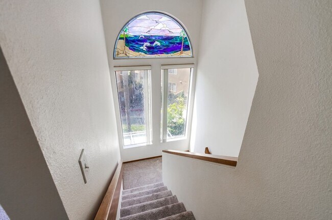 Building Photo - Prime Carlsbad Location - Available July 2025