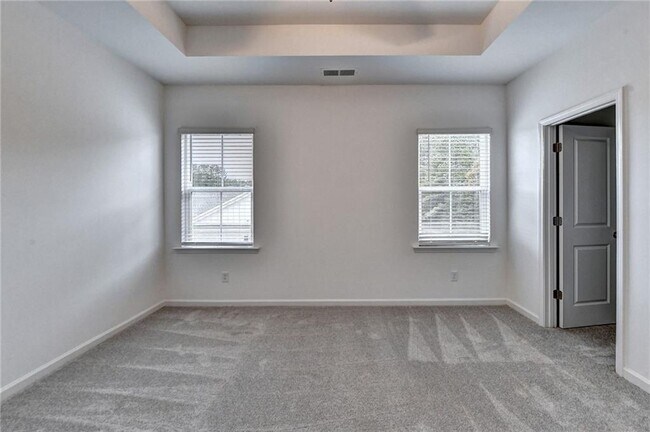 Building Photo - 477 Danville Ave