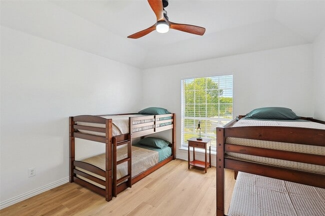 Building Photo - 5615 Teal Ct