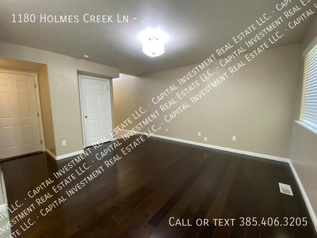 Building Photo - 1180 Holmes Creek Ln