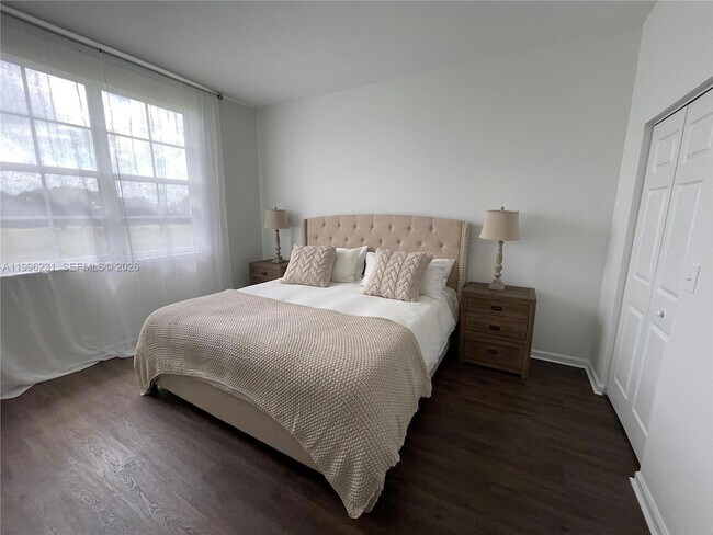 Building Photo - 11720 St Andrews Place St